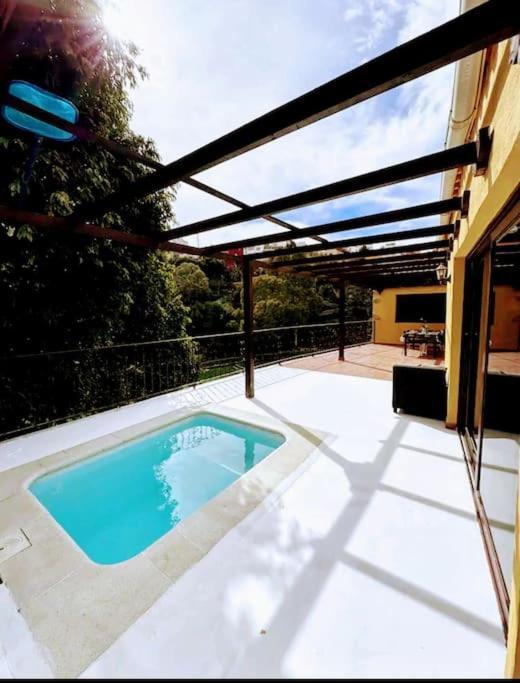 Una Casa Canaria Moderna インヘニオ エクステリア 写真
